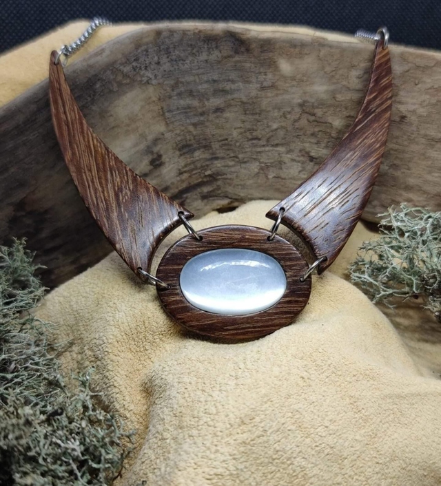 Sucupira et pierre de lune adulaire 