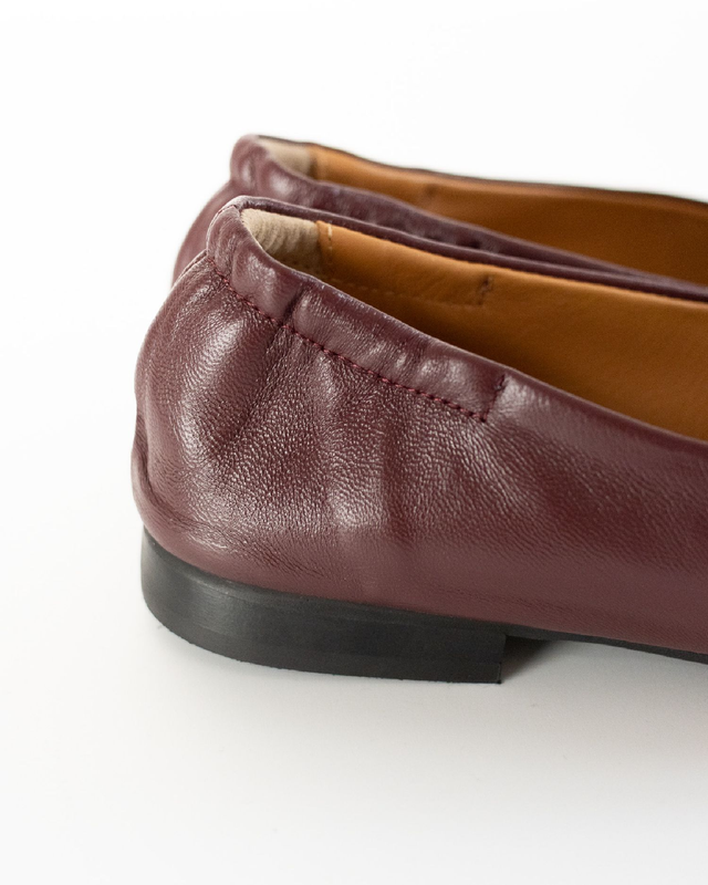 Mocassini in nappa a punta