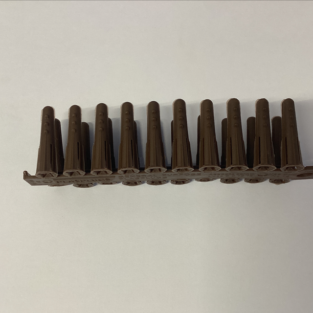 Brown plugs 20 pack b330177