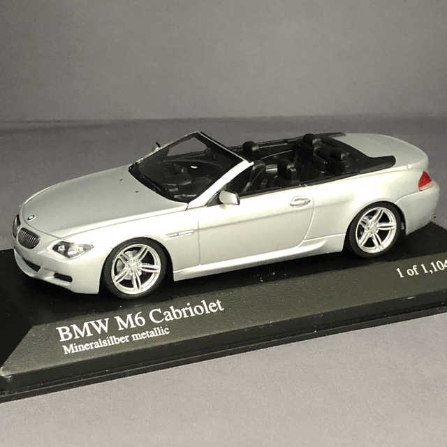 BMW M6 Cabriolet silber 2006 Minichamps 1:43
