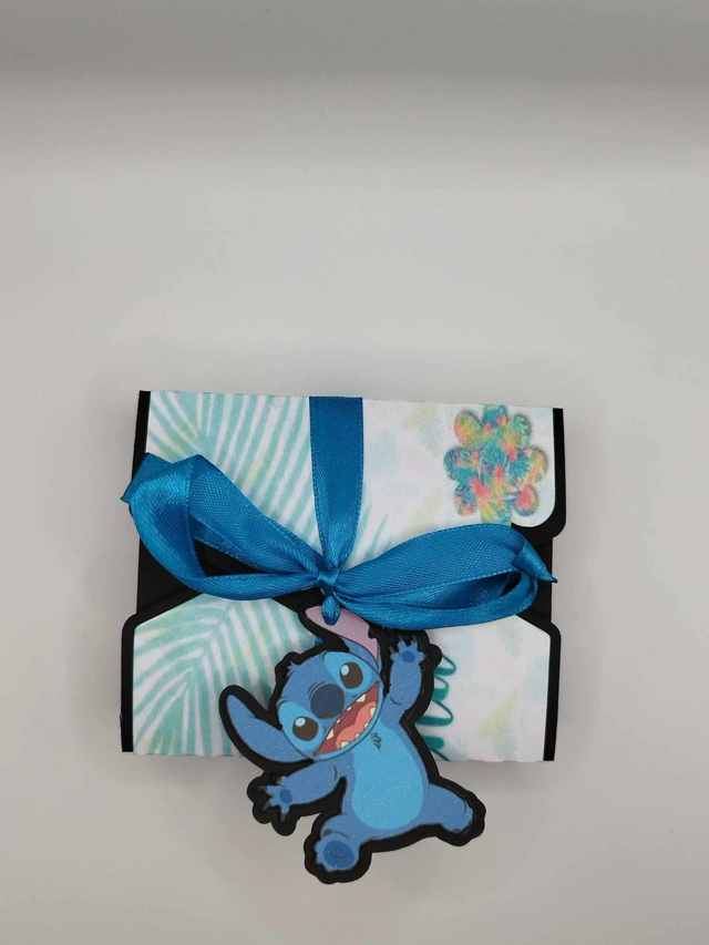 Boîte cadeau thème "Stitch" bleu (feuille)