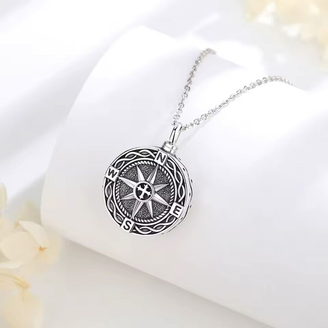 Eudora 925 sterling Compass ashanger