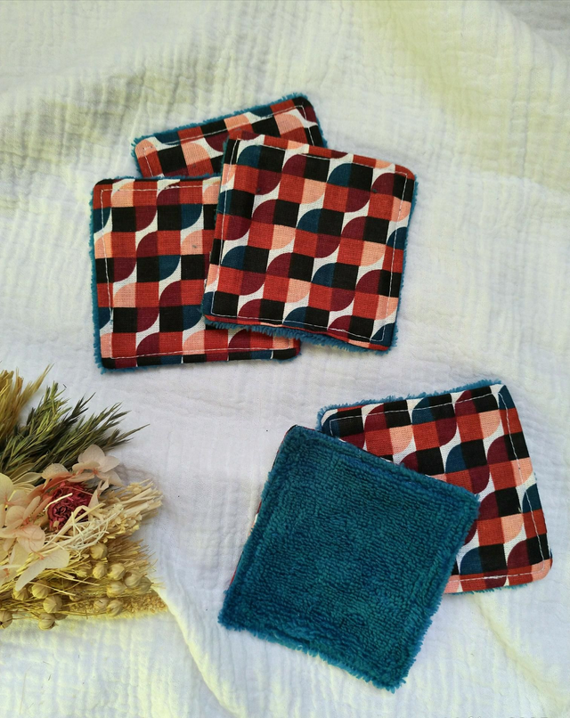 Cotons à démaquiller 