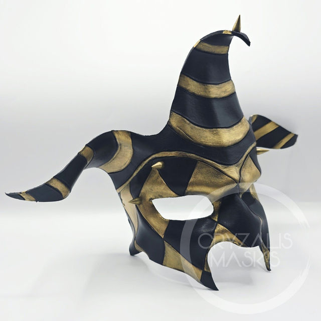 Harlequin mask gold and black