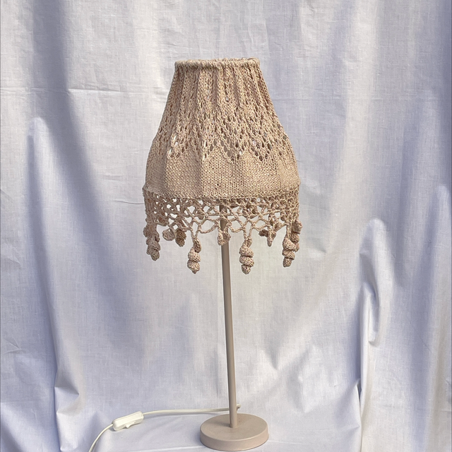 Boho Tischleuchte mit Schirm Rosé