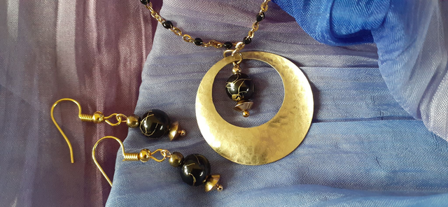 Rana Parue Noir Collier &amp; Boucles d'oreilles