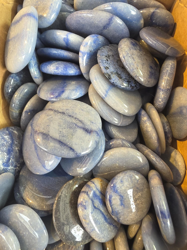 Blue aventurine/quartz palmstone