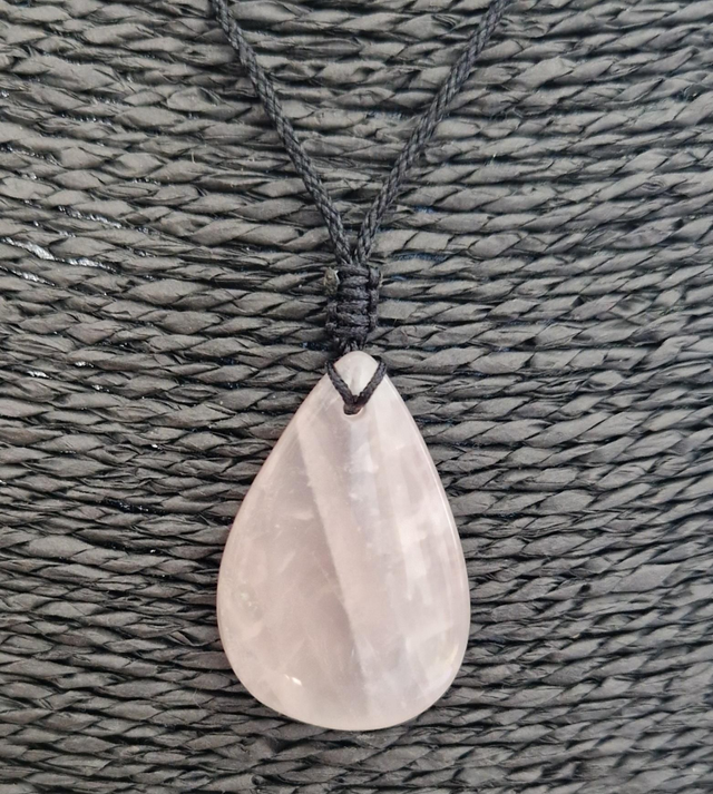 Pendentif Quartz Rose