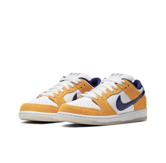 Nike Dunk (Vendu sans la boîte )