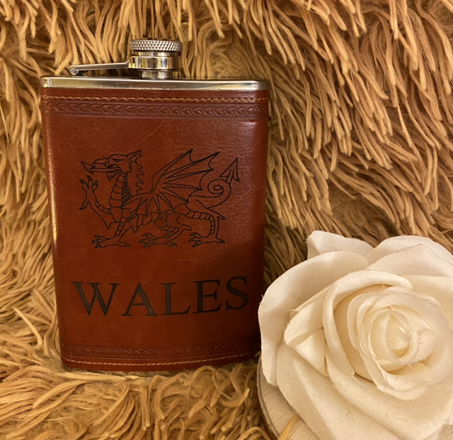 Hip Flask 9oz Dragon WALES