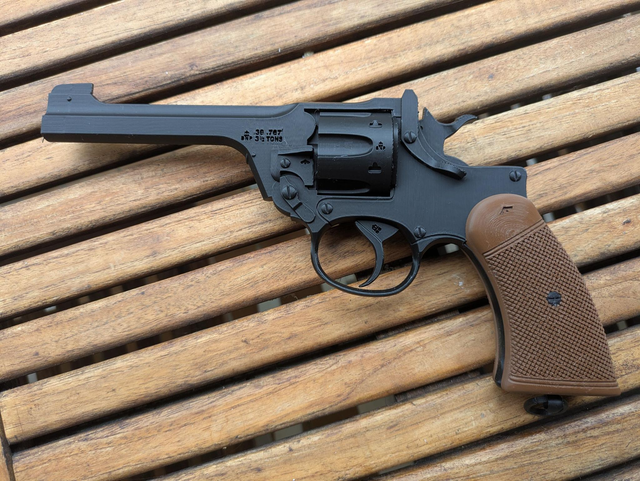 Révolver Enfield No2 MKI Britanique (39–45) – Reproduction factice