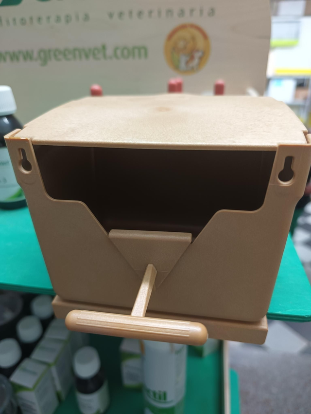 Nido esotico plastica 