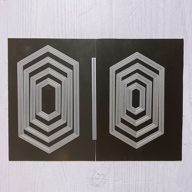 Raffiniert bestickte Rahmen (Stanzformen)