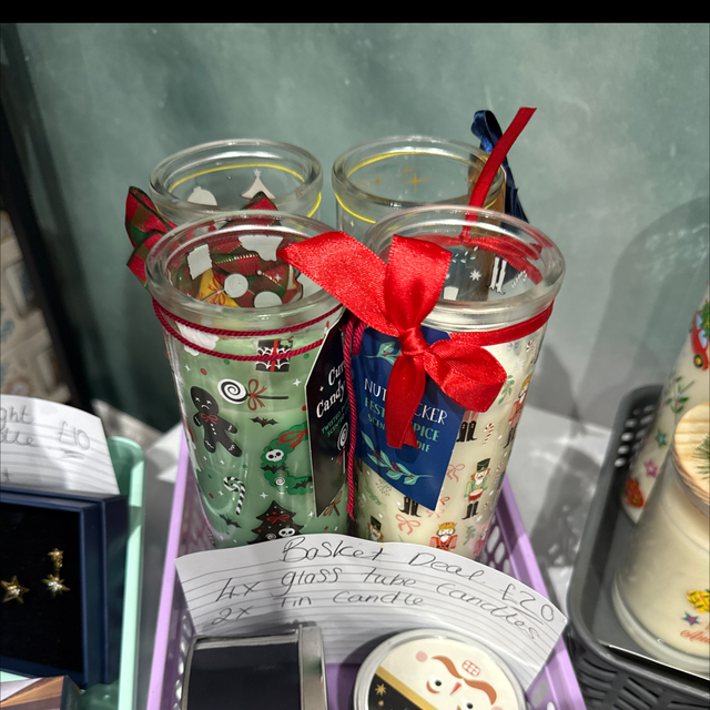 Basket deal 4x tube 2x tin candles