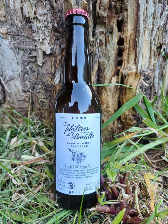 Vin blanc fleurs de cerisier 33cl