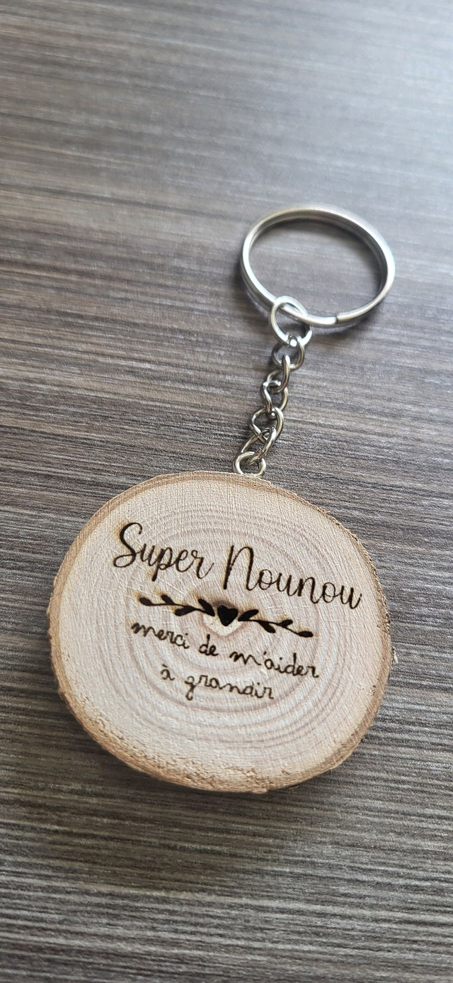 Porte-clés &quot;Super Nounou&quot; – Cadeau personnalisé pour assistante maternelle