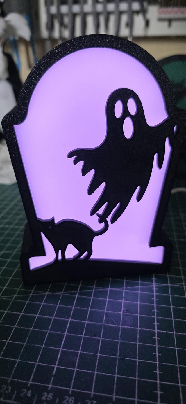lampe Halloween fantome violet