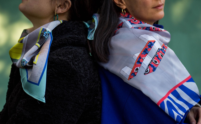 PANEL Bench Grey / Szürke Pad