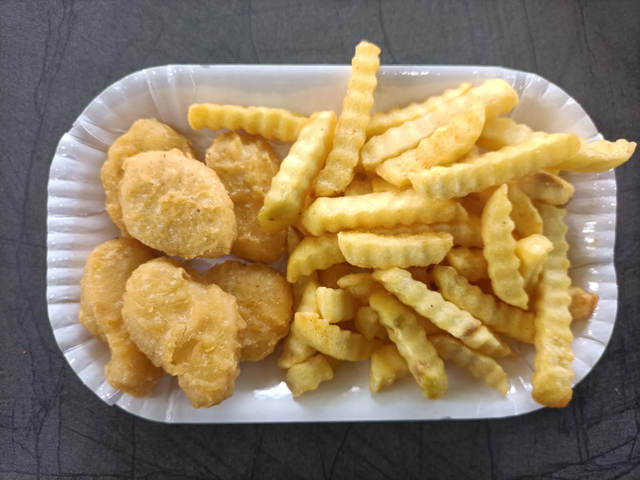Nuggets mit Pommmes 