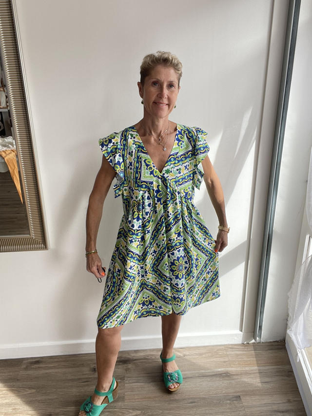 Robe courte col V
