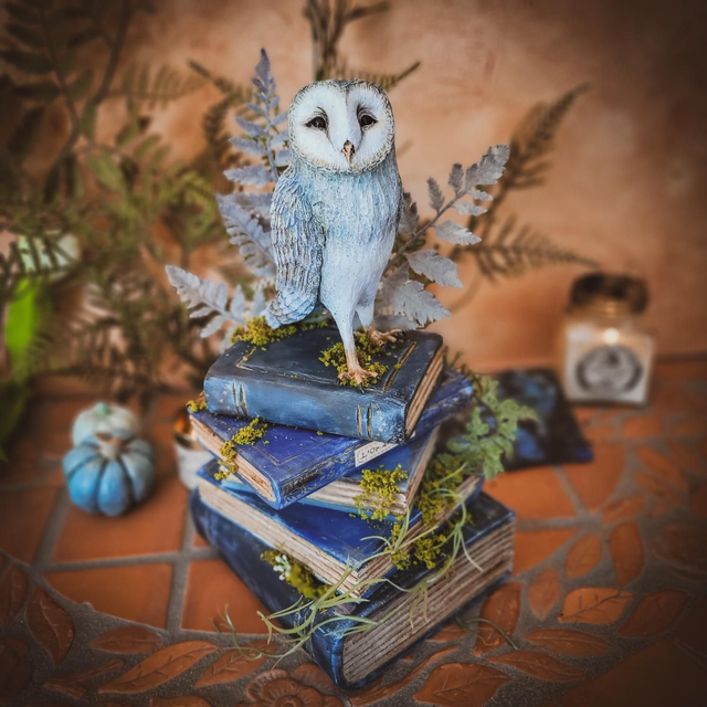 Sculpture de chouette - "L’Œil d'opale et d'encre"