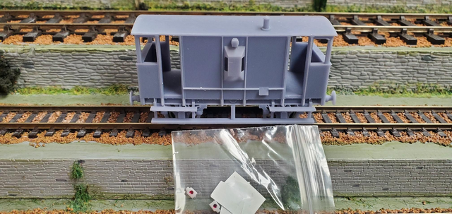 30 ton brake van unpainted. Includes steel wheels and decals for the flying snail and cie version's 
