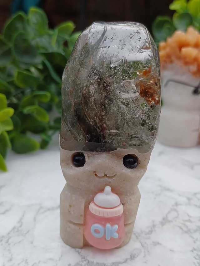 Crystal Critter Budwin. Garden Quartz