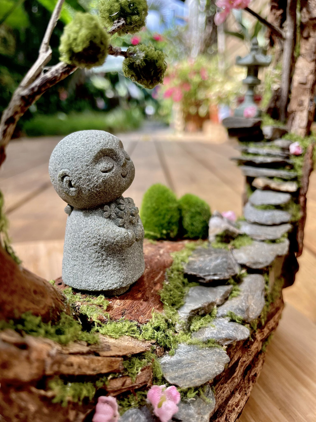 Bouddha sous le cerisier (lumineux) // vendu - sur commande