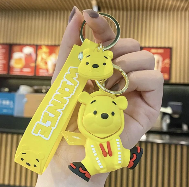 0053 - Disney - Winnie the Pooh - Winnie the Pooh met hoodie