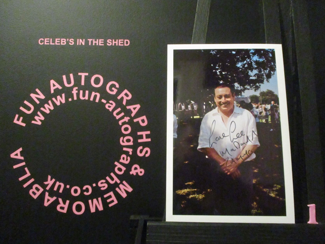 Lee MacDonald Authentic Autographed 6x4 Our Facing White Border Photograph (1)