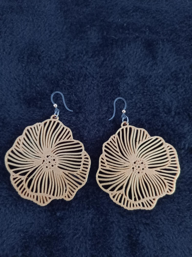 Boucles d'oreilles fleurs doré 