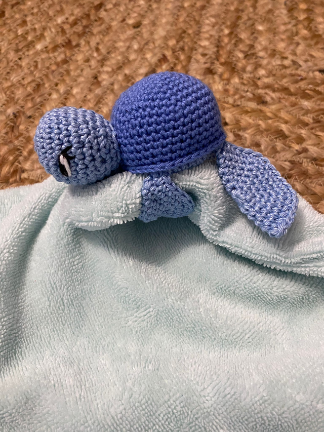 Doudou tortue bleue
