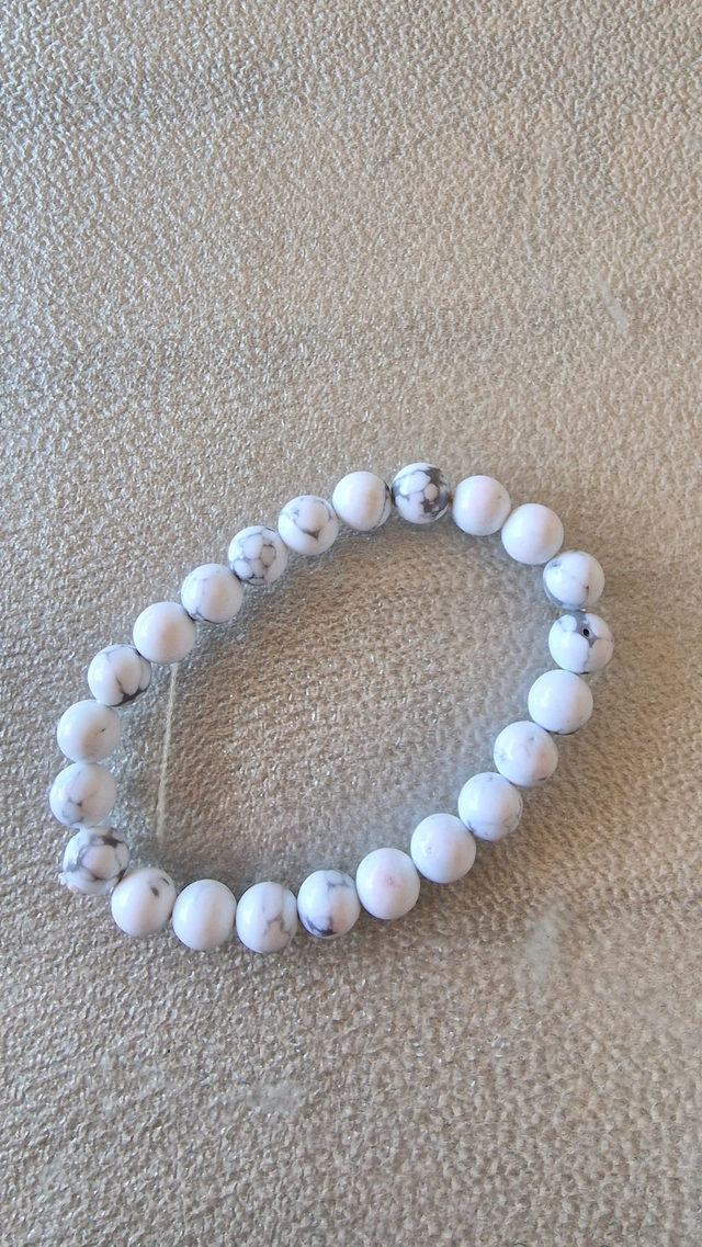 Pulsera de howlita blanca - calma mental