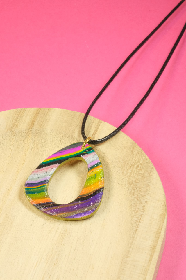 FUGITIVES - collier #08