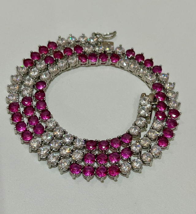 RIVIERA 3 PONTAS EM ZIRCÔNIAS DE 4MM BICOLOR PINK E CRISTAL BANHADO EM RÓDIO BRANCO