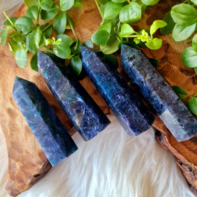 Iolite point 
