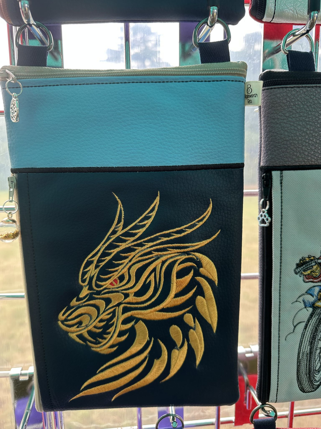 Bag - Large 2 Zips - Dragon's Head