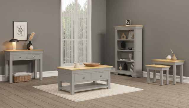 (F4) Living room with Sofa &amp; Dinning Table Set