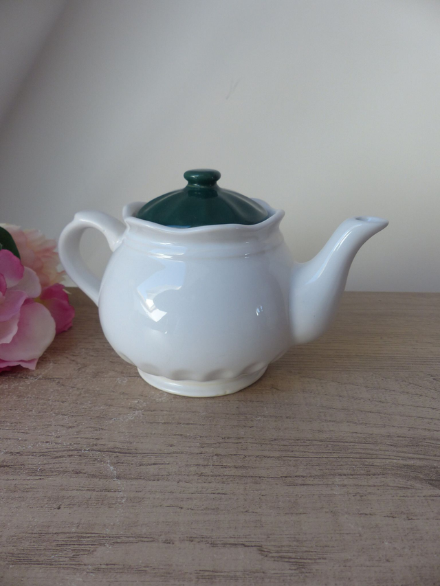 Service à café vintage en céramique - décor poules, poussins, coq - ambiance maison campagne - ensemble petit déjeuner - décoration cuisine