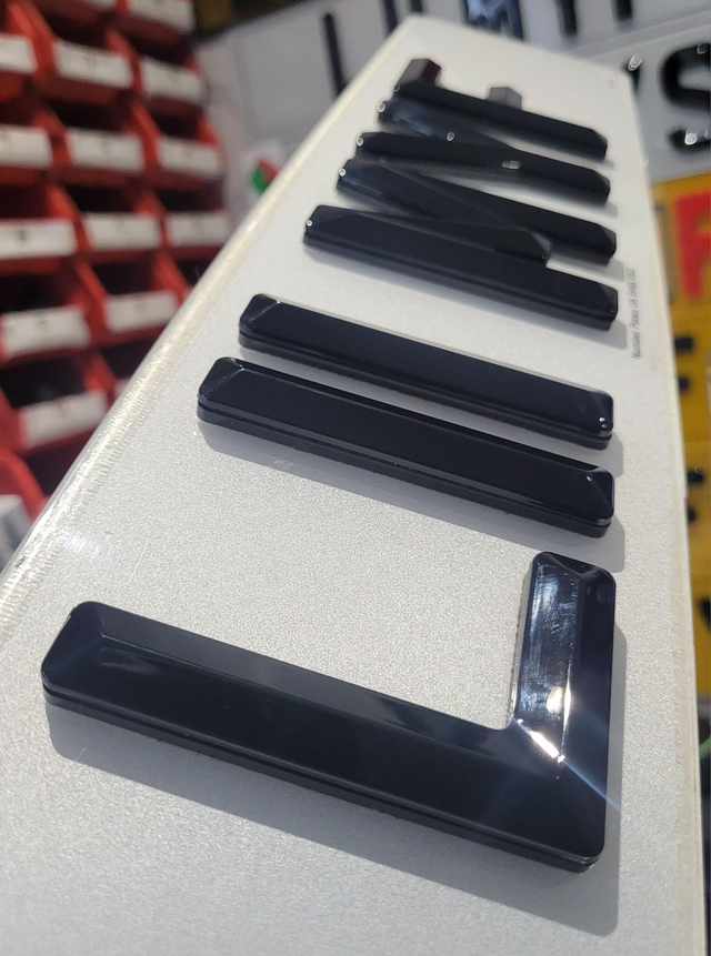 8mm Classic Retro Bev 4D Laser Cut