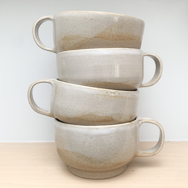 Tasse à anse caramel et blanc