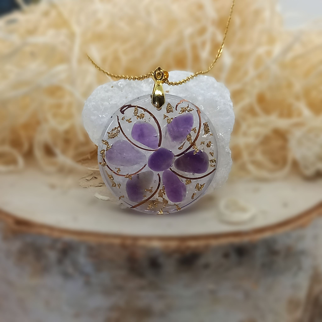 Pendentif "Fleur d'intuition"