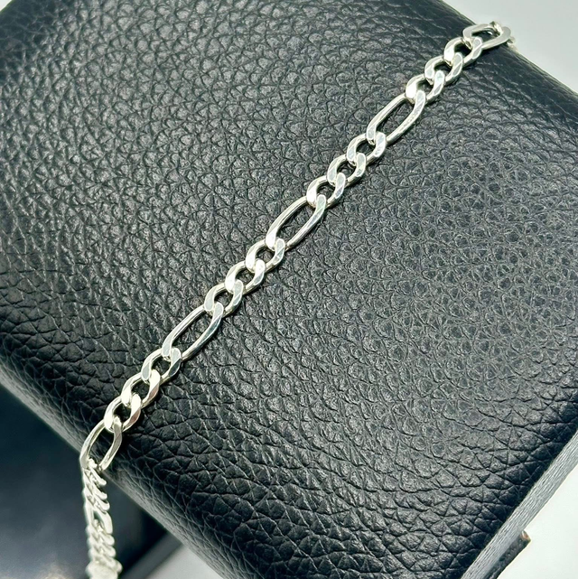 7.5 Inch 19cm Figaro Bracelet