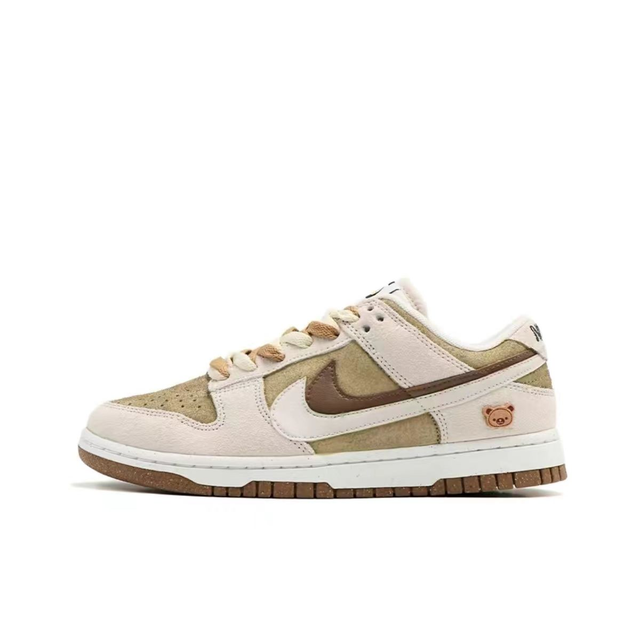 Nike Dunk (Vendu sans la boîte )