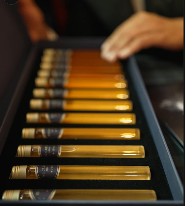 Caja regalo CATA DE WHISKY Y EXPERIENCIA