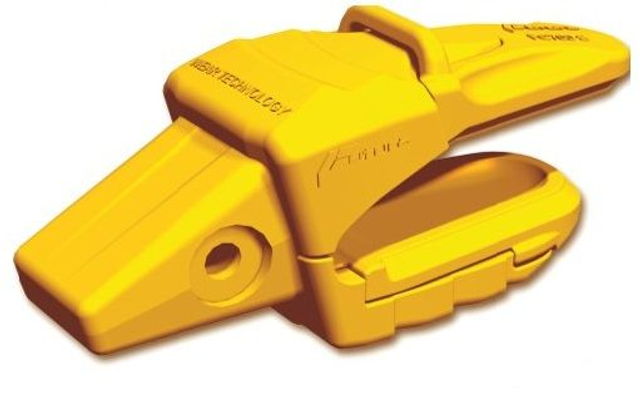 Futura FC550 S LHS Laderadapter L.H. (Loader Adapter Left Hand Spade) passend zu CAT J550-Zahnsystem