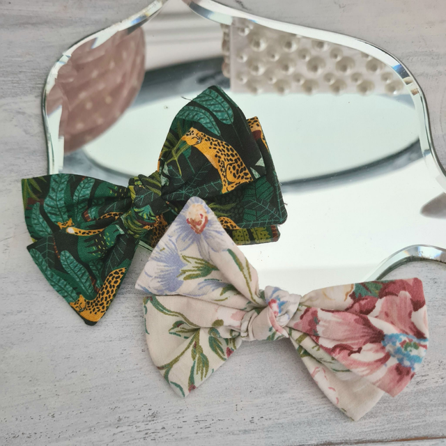 Barrettes en tissu revalorisé grand modèle