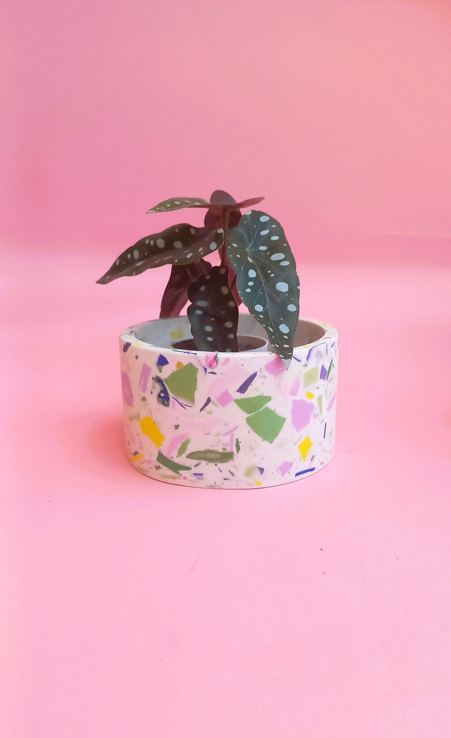 Osłonka na doniczkę, biała doniczka lastryko, pojemnik dekoracyjny