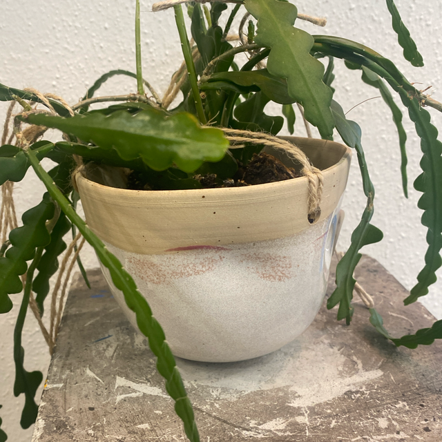 Ampler - hvid m. rosa - CharlottesClayGround