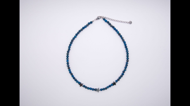 Collier étoiles en hématite et perles de lapis lazuli
